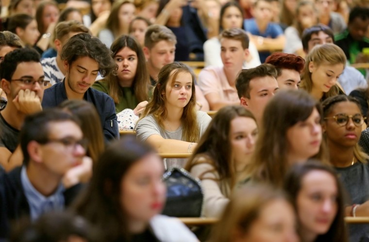 FORMATIONS Amphi